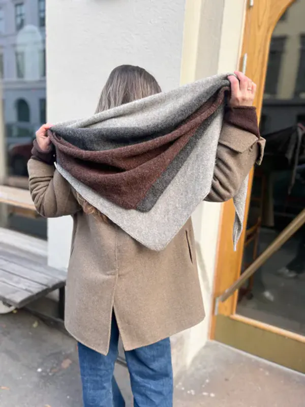 Magdalenasjal i Finull (Lite)